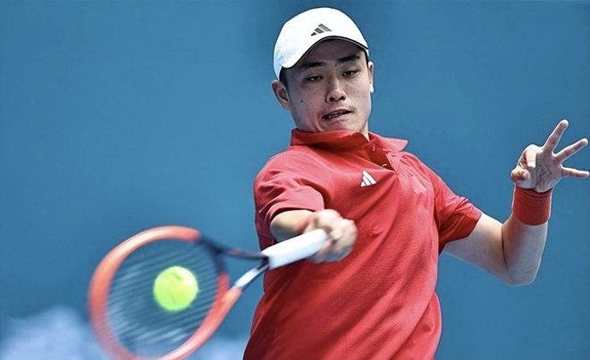 而里夫斯在 而里夫斯在